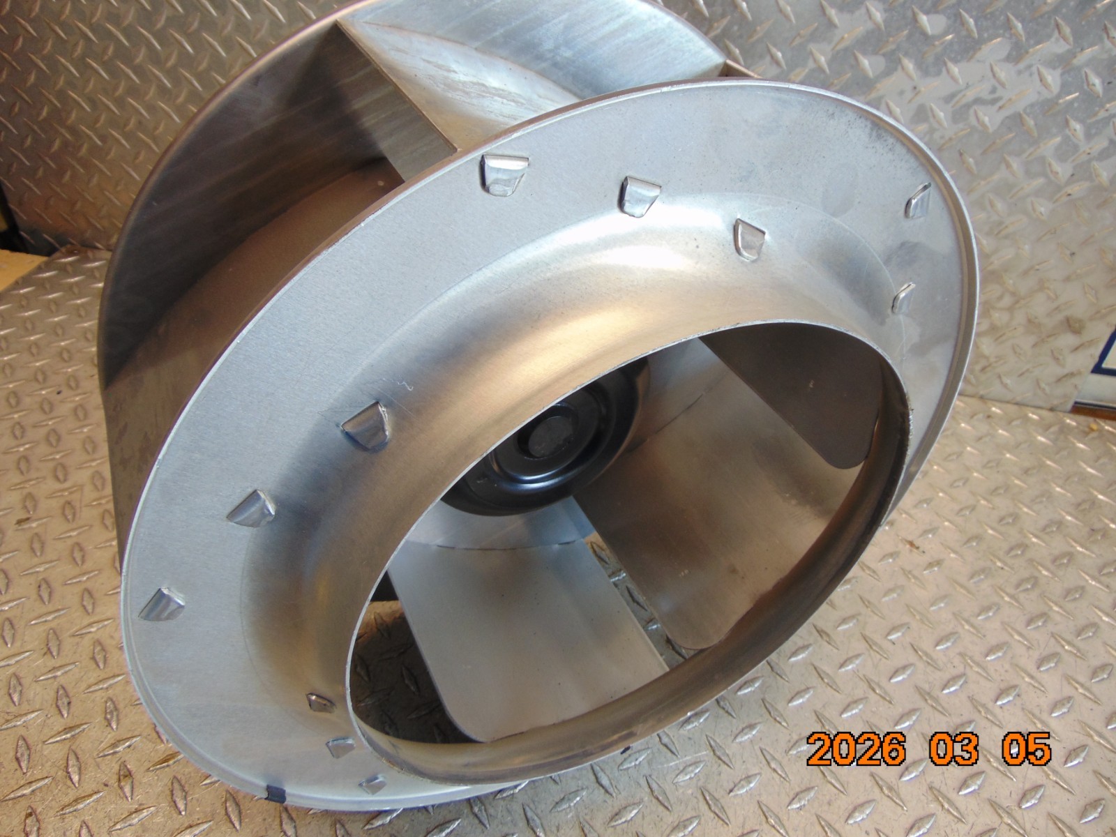 EBM PAPST R3G400-AK57-06 FAN 3-PHASE 200/240VAC (2.9A 1000W) @200V