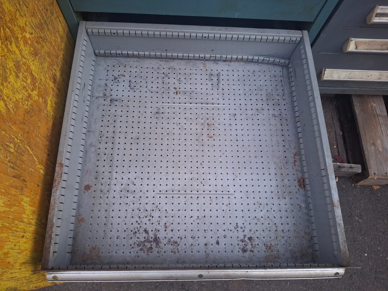 Heavy-Duty Industrial 6 Pull Drawer Green Cabinet Storage for Tools