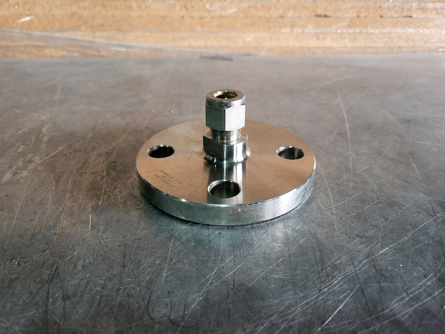 Swagelok SS-810-F16-150 1″, Class 150 Flange Adapter