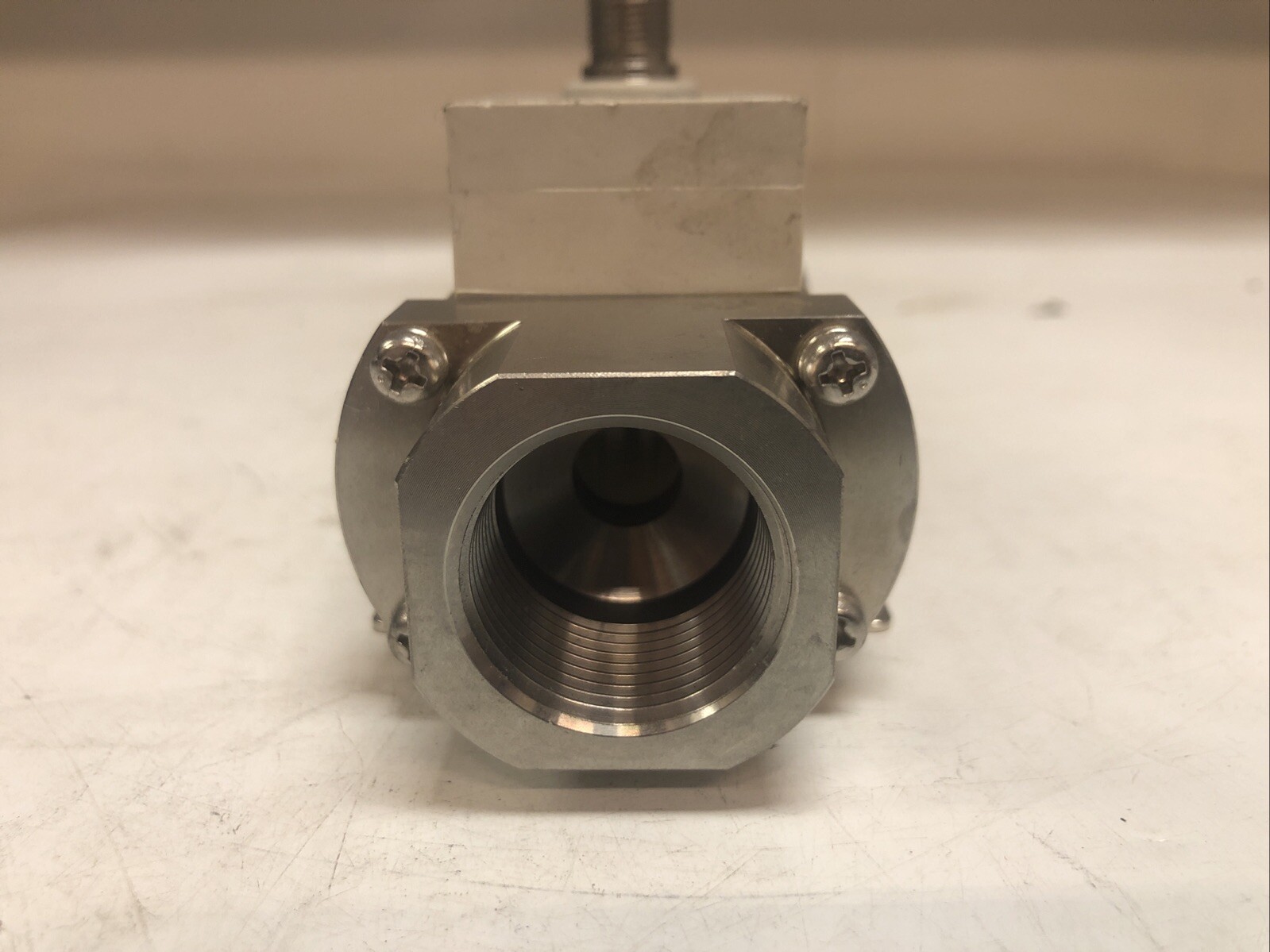 1 Used SMC PD2W540-F06-1 Flow Switch For Water, Flowrate 5-40L/min