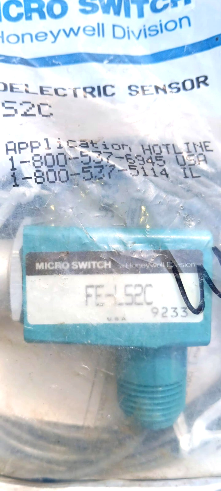 Honeywell / Micro Switch FE-LS2C / FELS2C Photoelectric Sensor