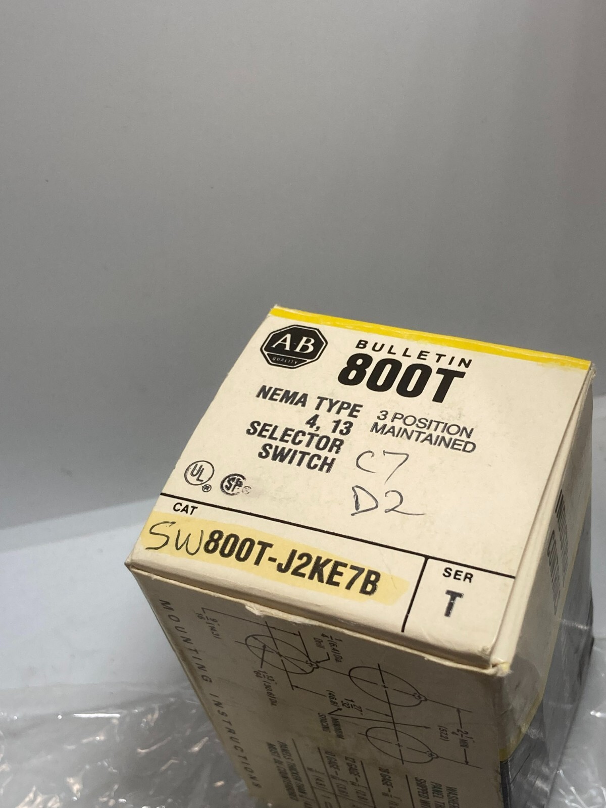 ALLEN BRADLEY 800T-J2KE7B SELECTOR SWITCH 3 POSITION MAIN 2NO/2NC SERIES T NIB