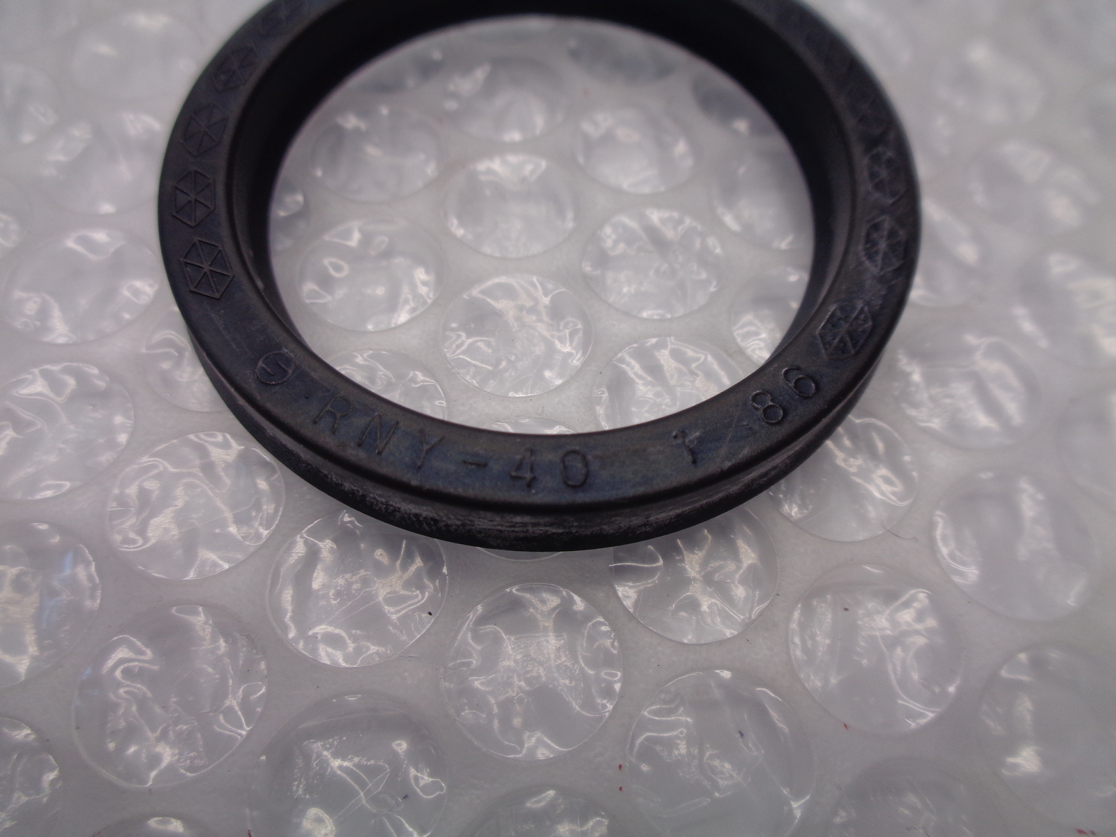 INDUSTRIAL SPARE RNY-40 75021485 SEAL LOT OF 3 NSNP