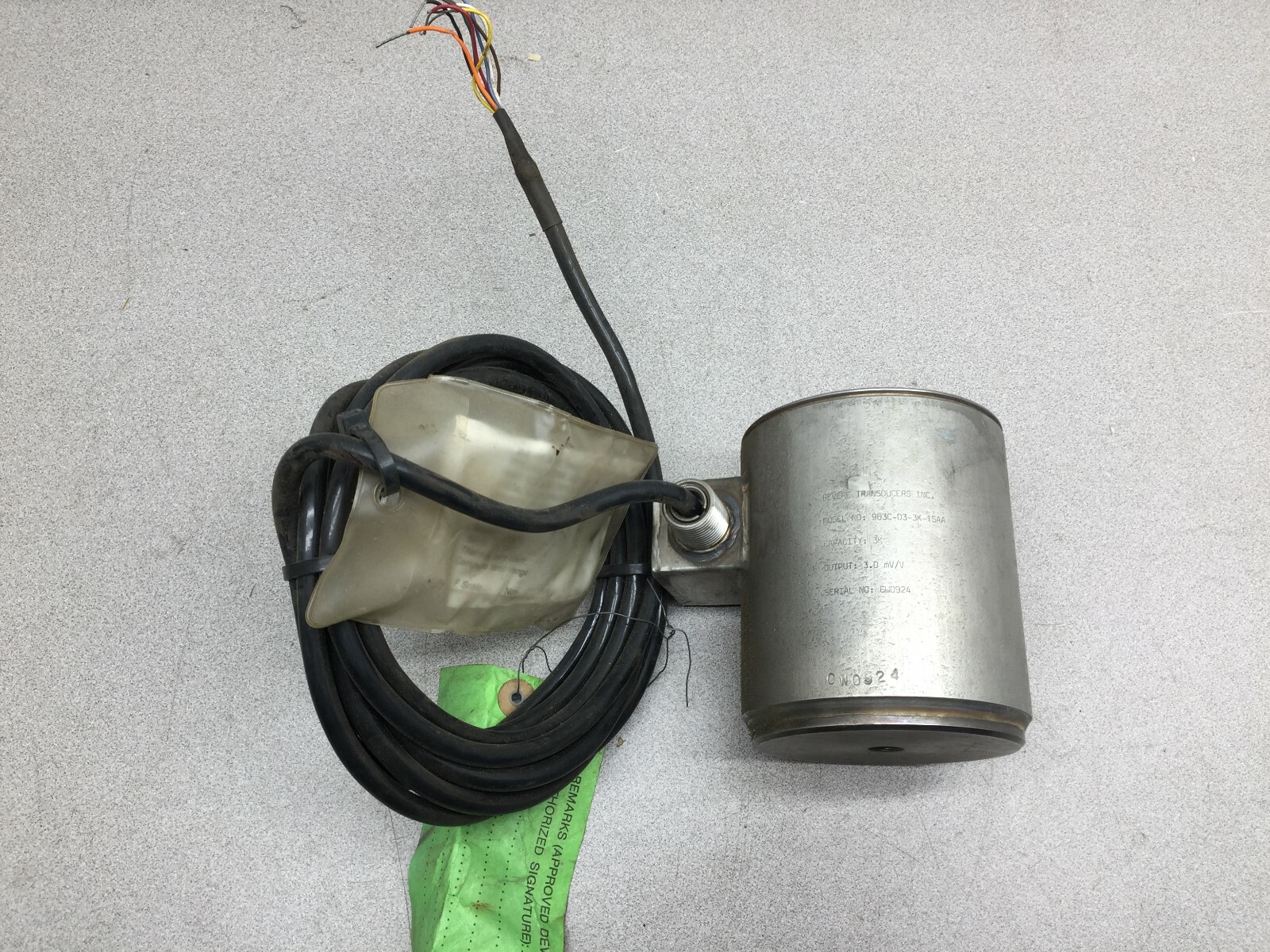NEW NO BOX REVERE TRANSDUCERS INC CAPACITY 3K 3.0MV/V LOAD CELL 963C-D3-3K-15AA