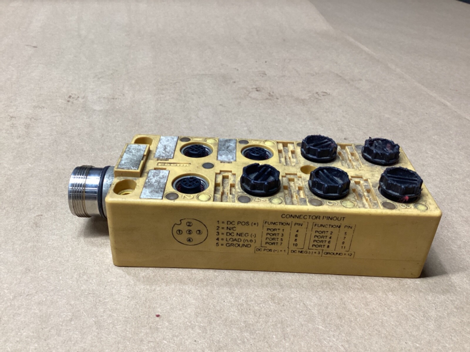 TURCK U7032 8-PORT JUNCTION BOX #103L75