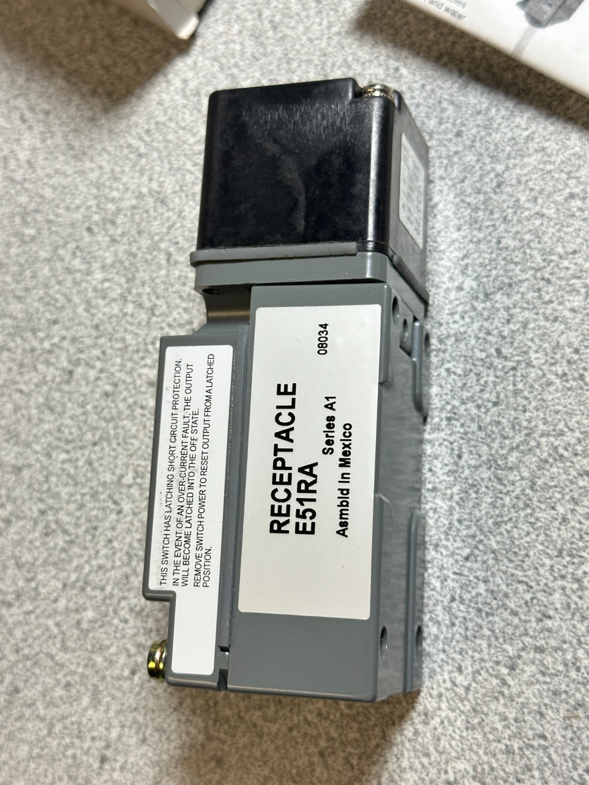 NEW EATON E51ALT1 COMPOSITE INDUCTIVE PROXIMITY SENSOR TOP SENSING SHIELDED
