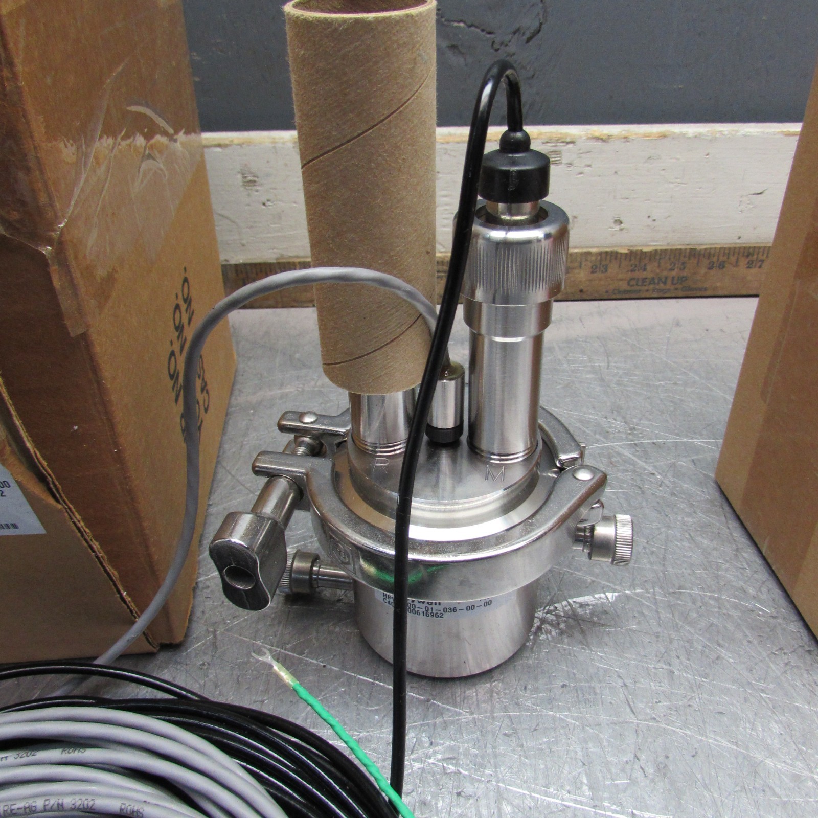 NEW! Honeywell HPW7000-01-036-00-00, High Purity pH Flow Measurement Chamber,NIB