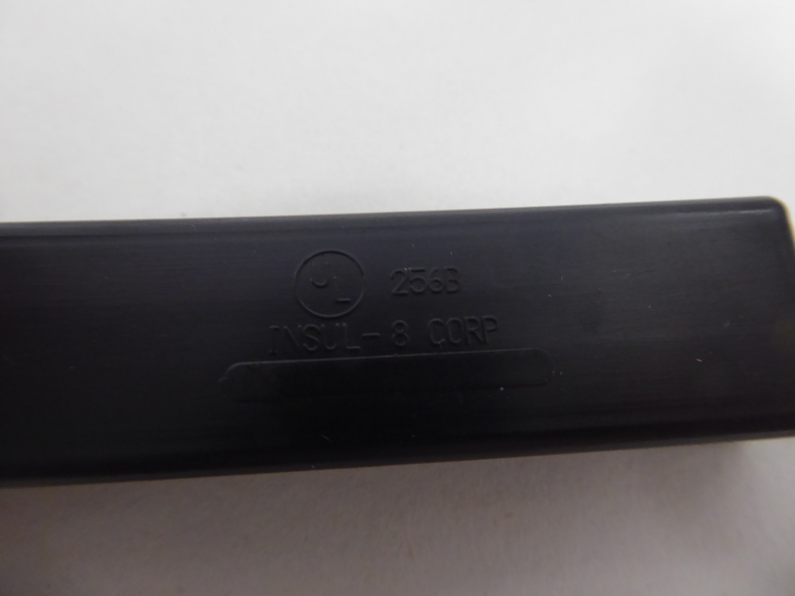 Insul 8 256B Plastic Channel Cover (Pack of 2)