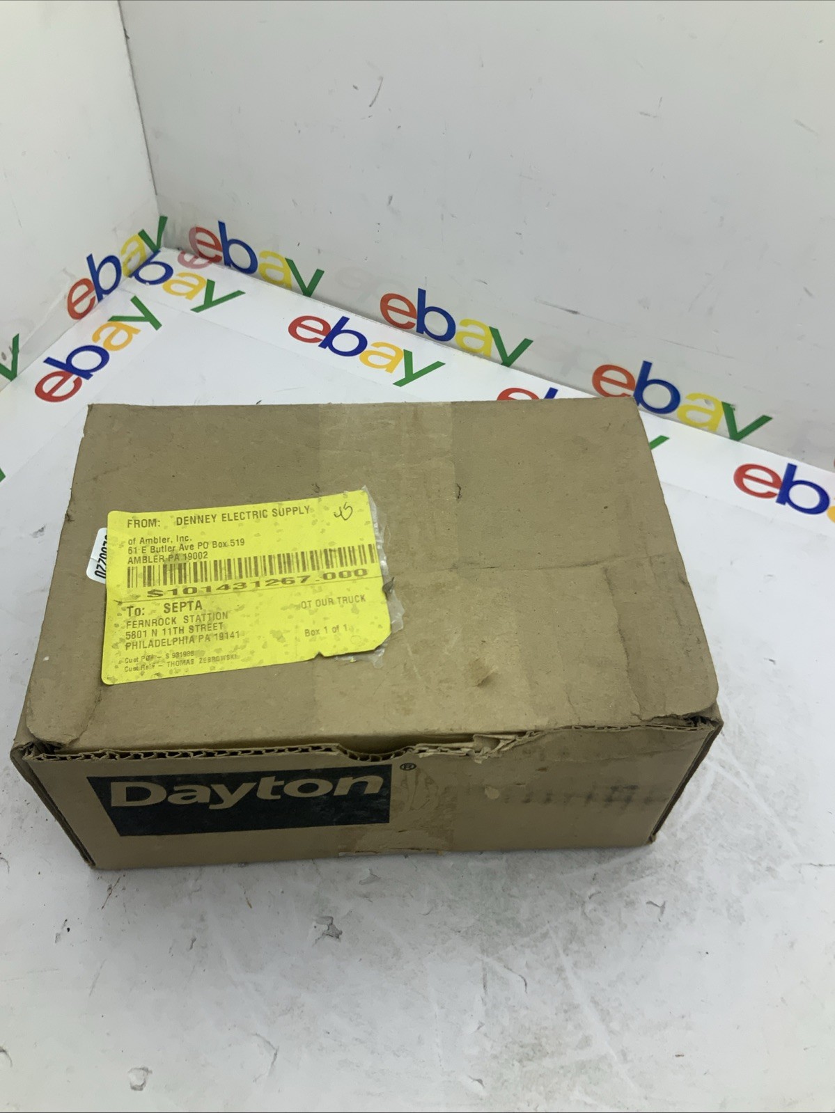 Dayton 1LNF8A AC parallel shaft gearmotor single output shaft. 6 RPM #150 in-Ibs