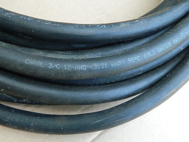Carol 3/C 12 AWG ( 3.31 mm2) 90C (UL) water resistant CABLE 33 feet NEW