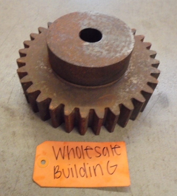 SPUR GEAR 4L32 20, S432, 1-1/4″ BORE, 8-1/2″ OD, 20 DEG PRESSURE ANGLE, 2″ FACE