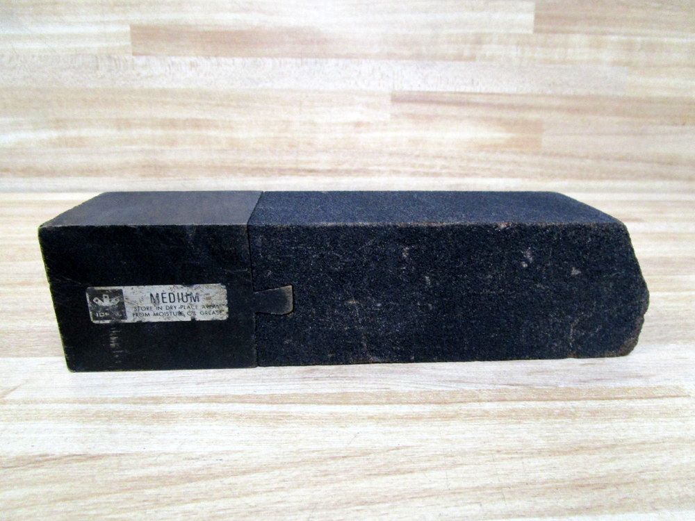 Ideal 7 7/8X2 1/32X2 1/32 Refinishing Stone