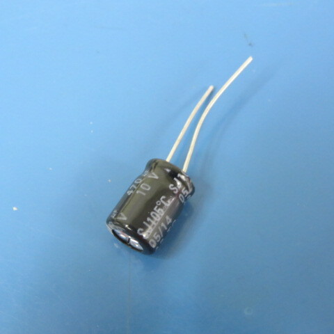 TEAPO KSJ477M010S1A5G11K Qty of 25 per Lot COND. ELETTR. 470 uF 10V 20% 105C 10