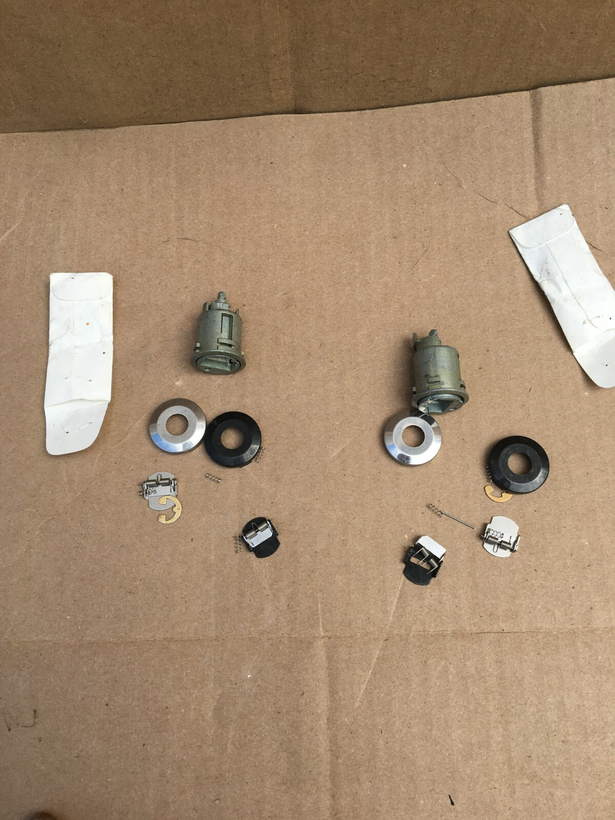 Ignition lock repair kits, unknow ford, (LOT OF 2)