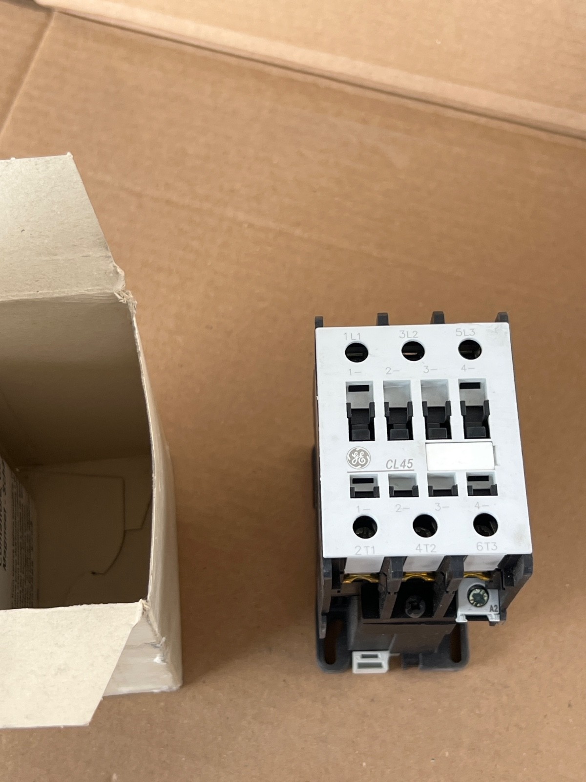 GE CL45D300MJ Contactor