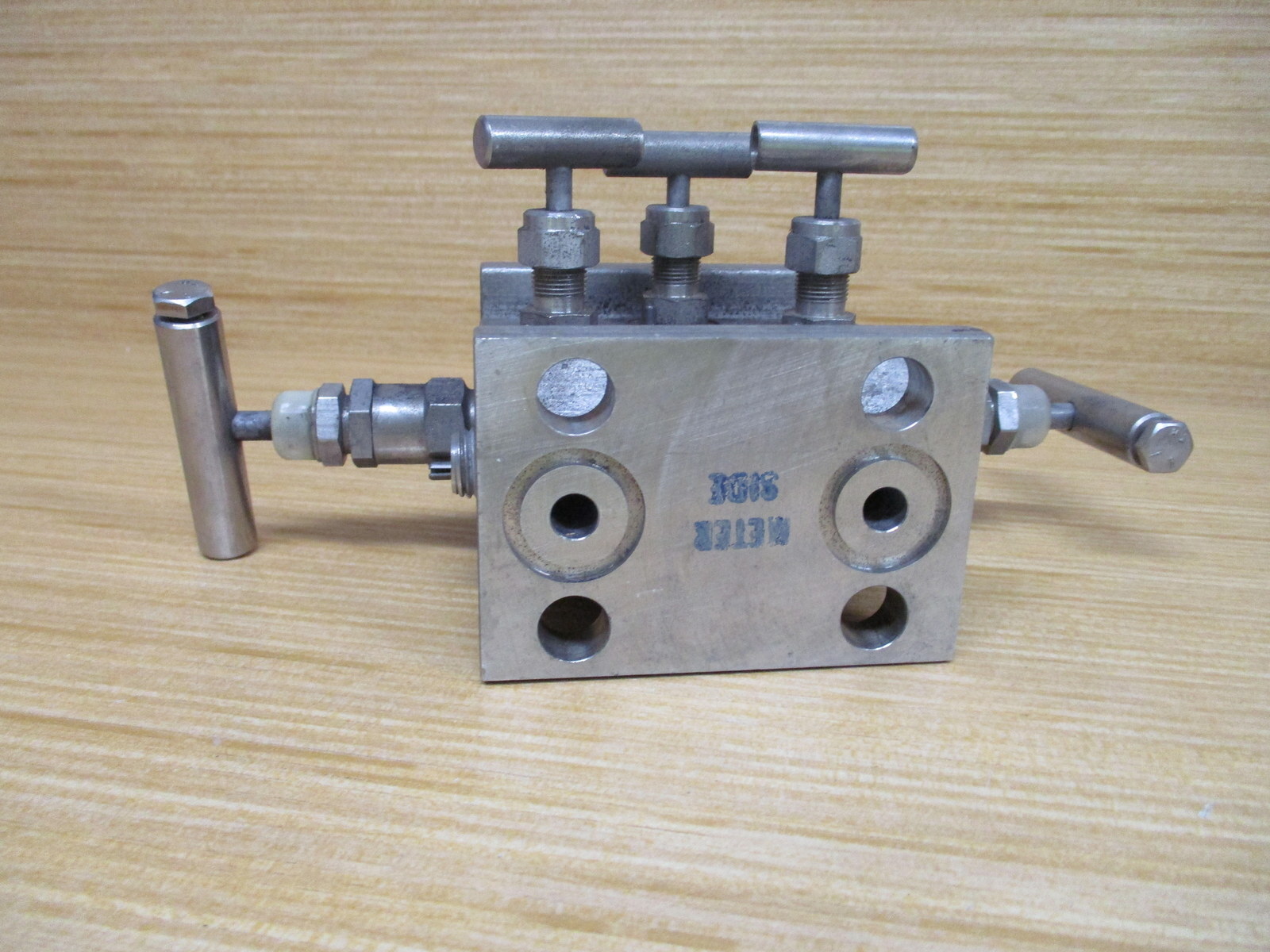 Anderson Greenwood M6TVDS-4 Intrument Manifold P11-0471-002