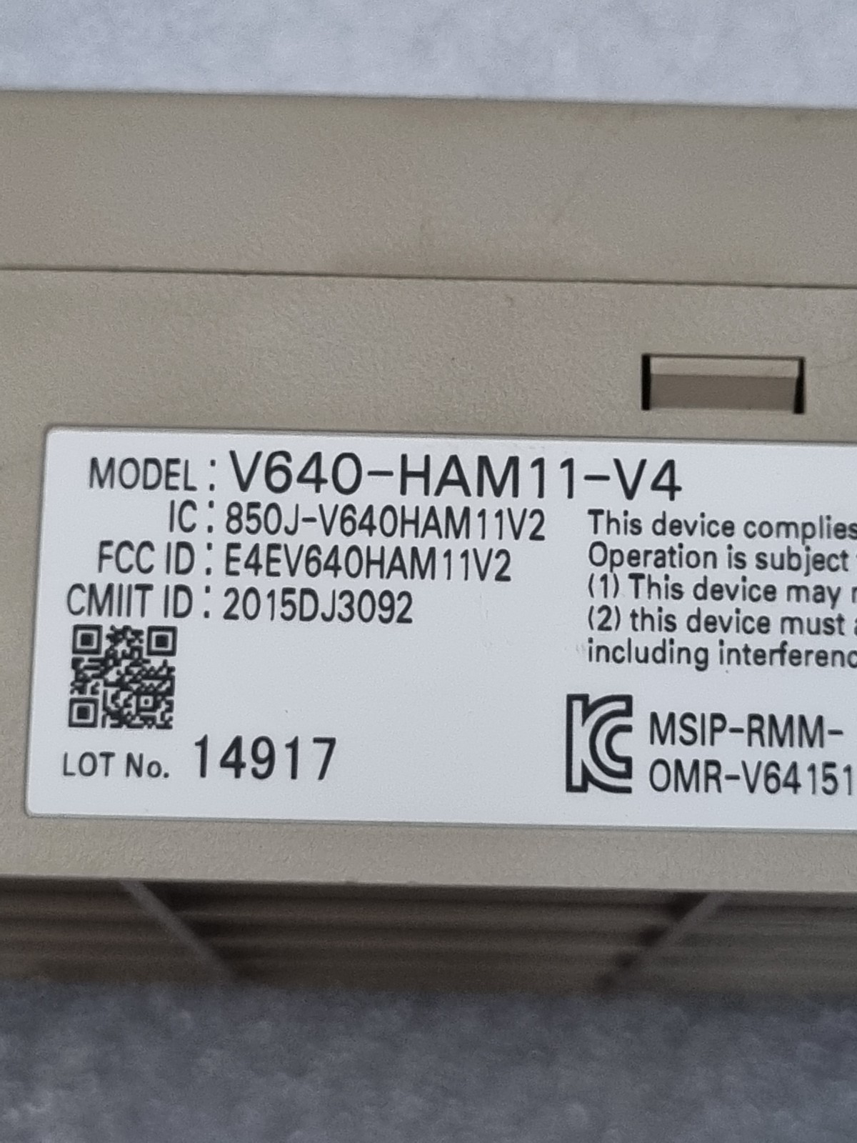 Omron V640-HAM11-V4 CIDRW RFID Amplifier Unit RS232/RS485 24VDC Set of 2