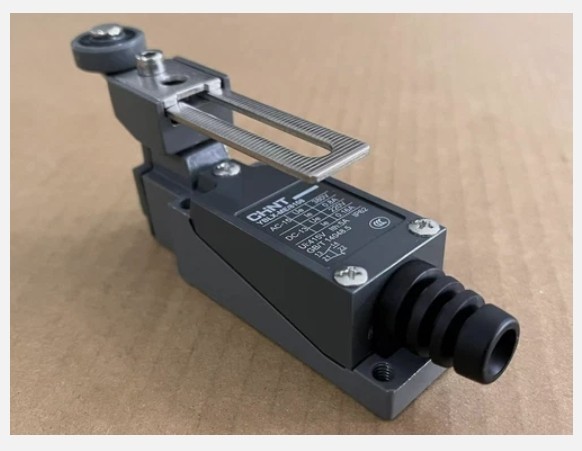 1pcs Limit switch Travel switch YBLX-ME/8108