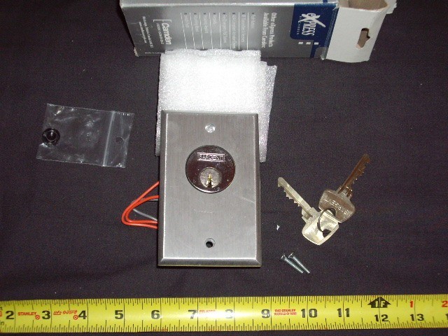 1x Camden CM-4130 Keyswitch Override Access Control