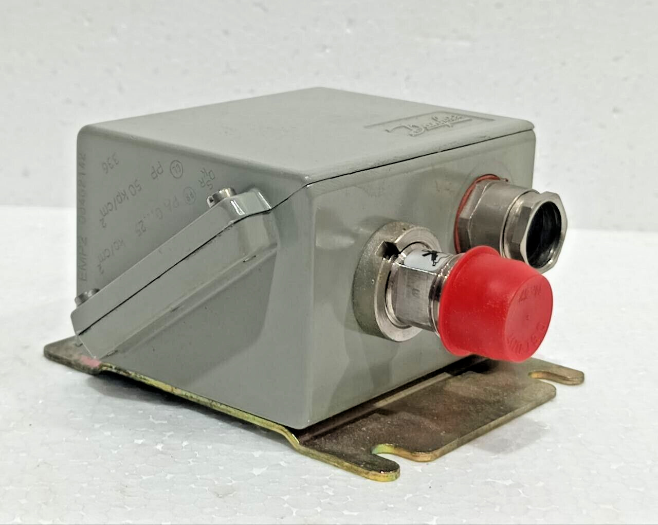 DANFOSS EMP2 084G2142 PRESSURE TRANSMITER NEW FAST SHIPPING