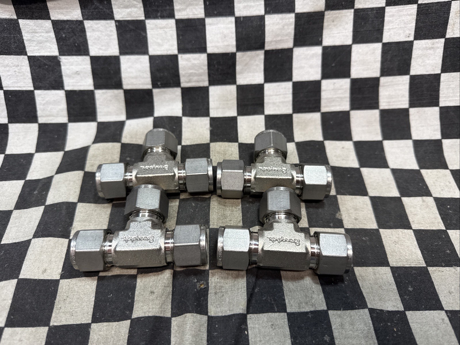 Swagelok SS-810-3, SS8103, TEE Union 1/2″, LOT OF 4, SHIPSAMEDAY#1627W2