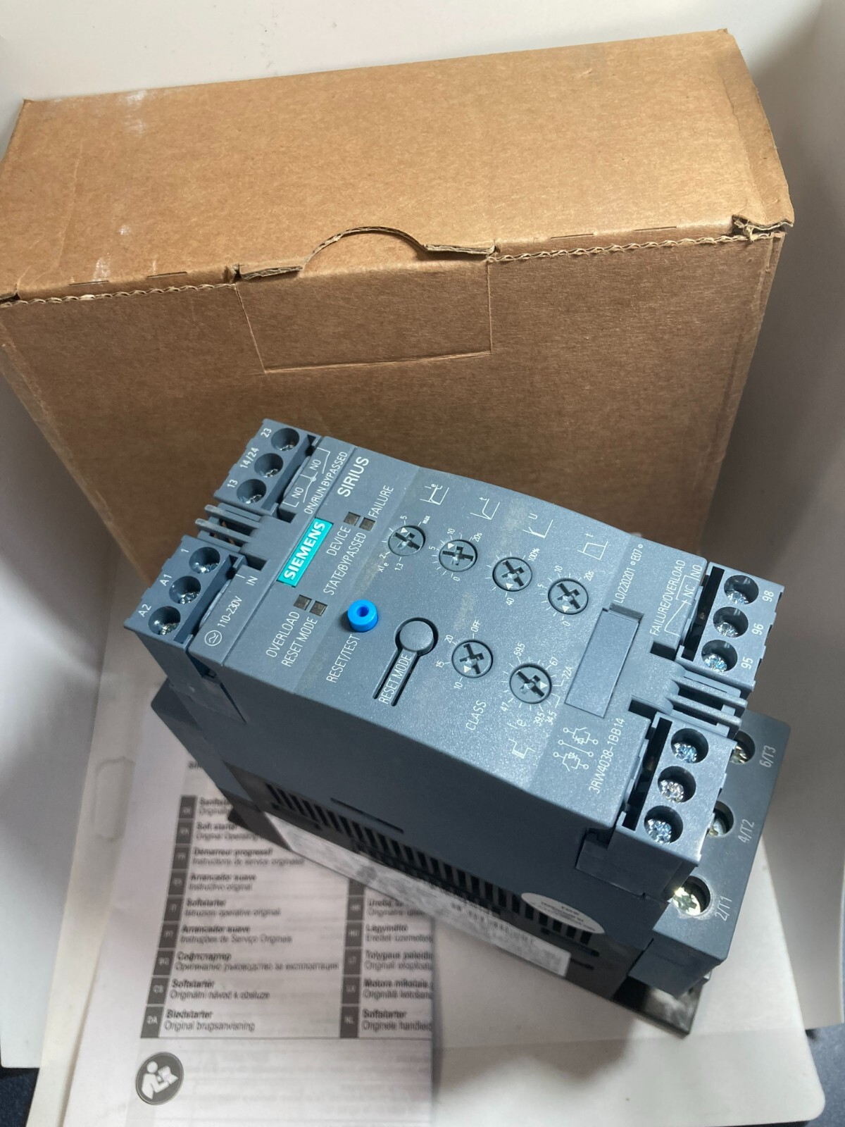 SIEMENS 3RW4038-1BB14 SIRIUS SOFT STARTER 110-230VAC/DC SPRING-TYPE NIB