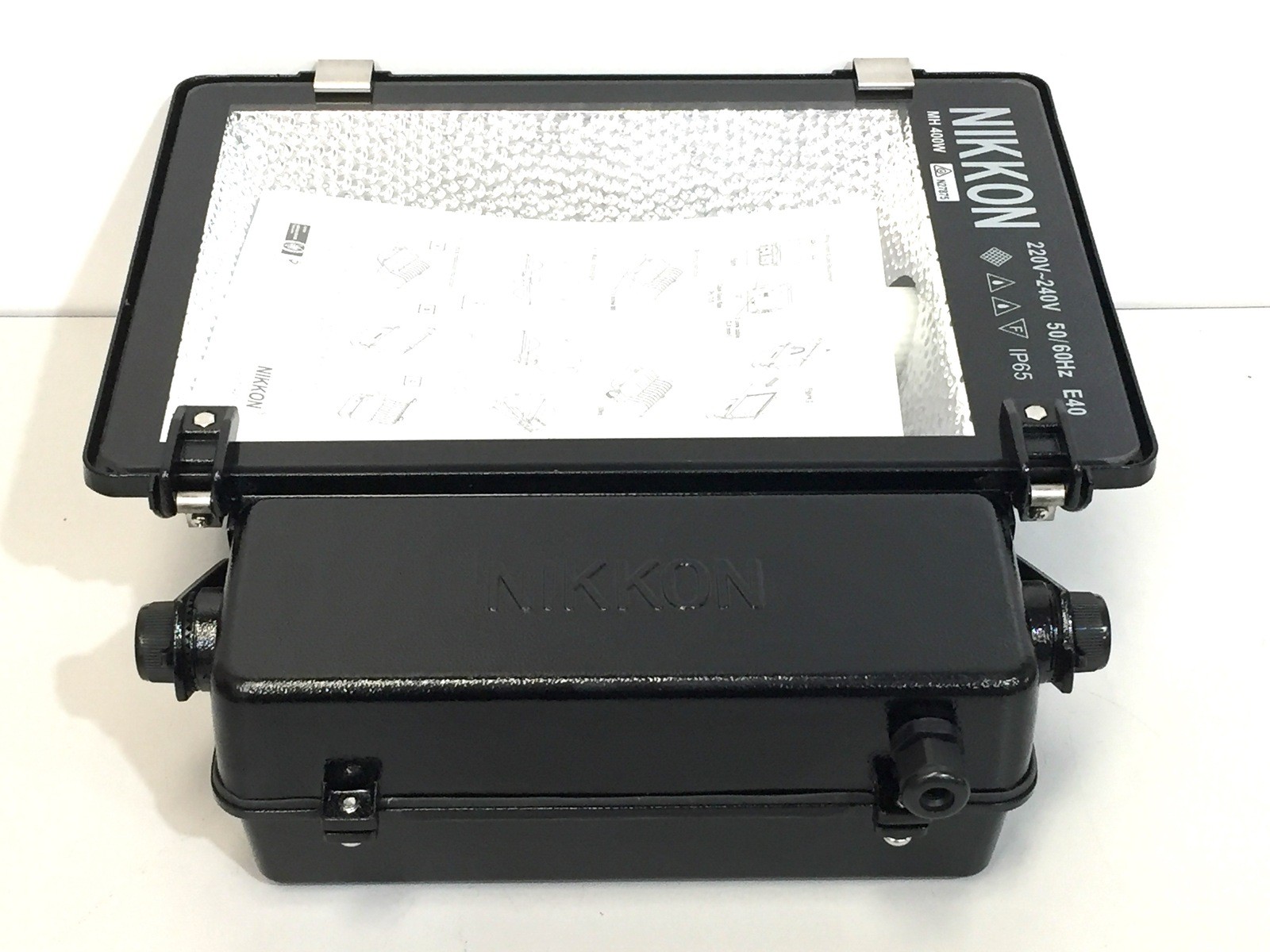 Nikkon Floodlight S2019 (SY) 240VAC 400W E40 Metal Halide IP65