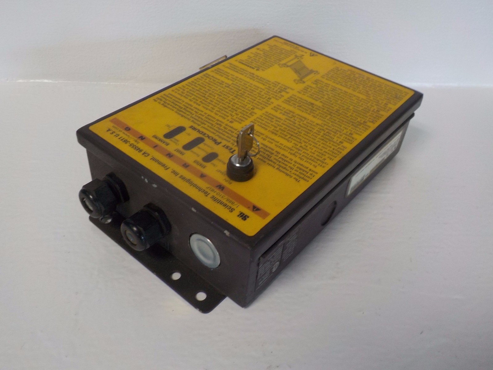 STI LCCK-FB-AC1-U USED SAFETY LIGHT CURTAIN CONTROLLER LCCKFBAC1U