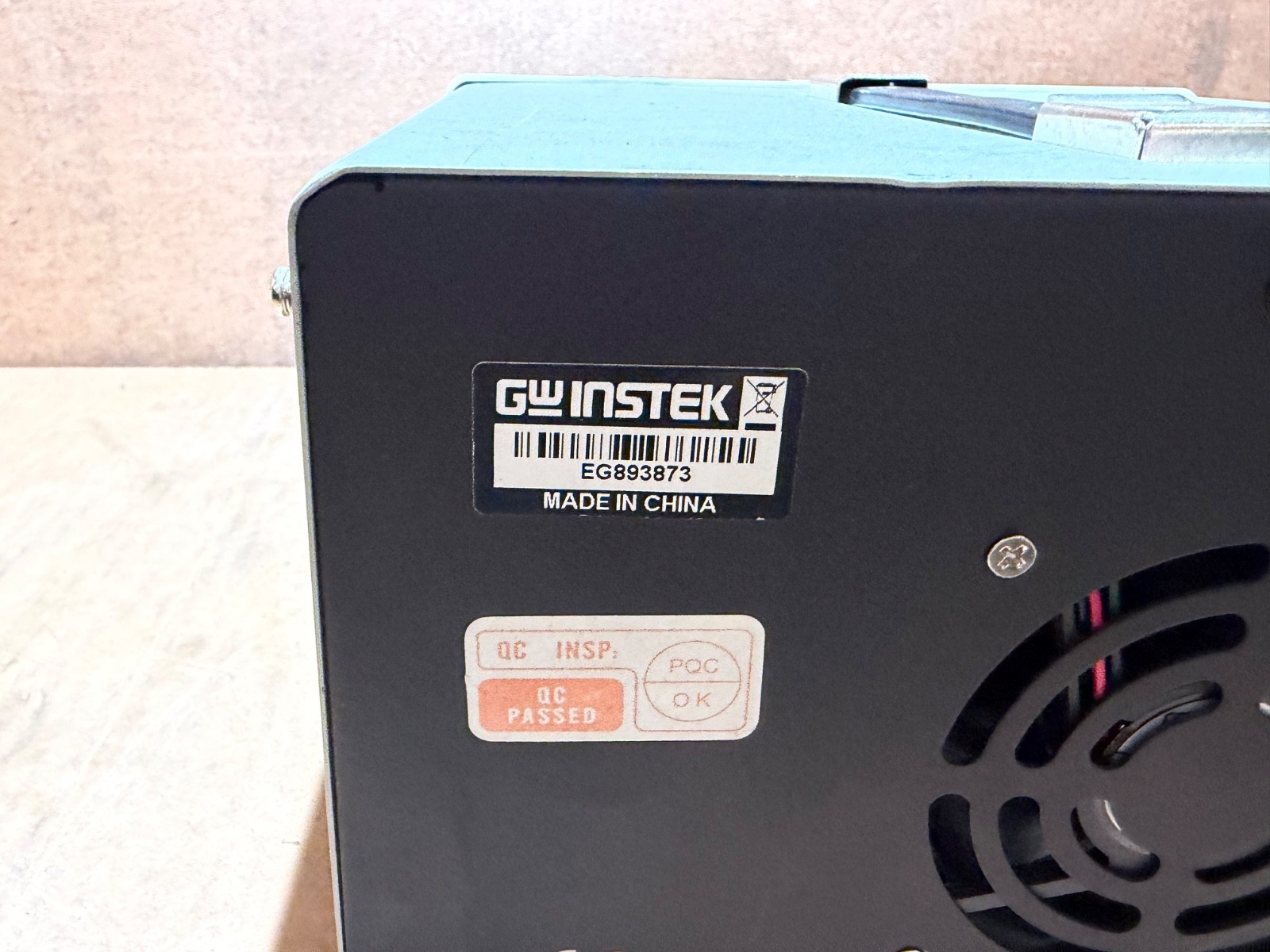 GW INSTEK GPS-3303 2 Channel Laboratory DC Power Supply