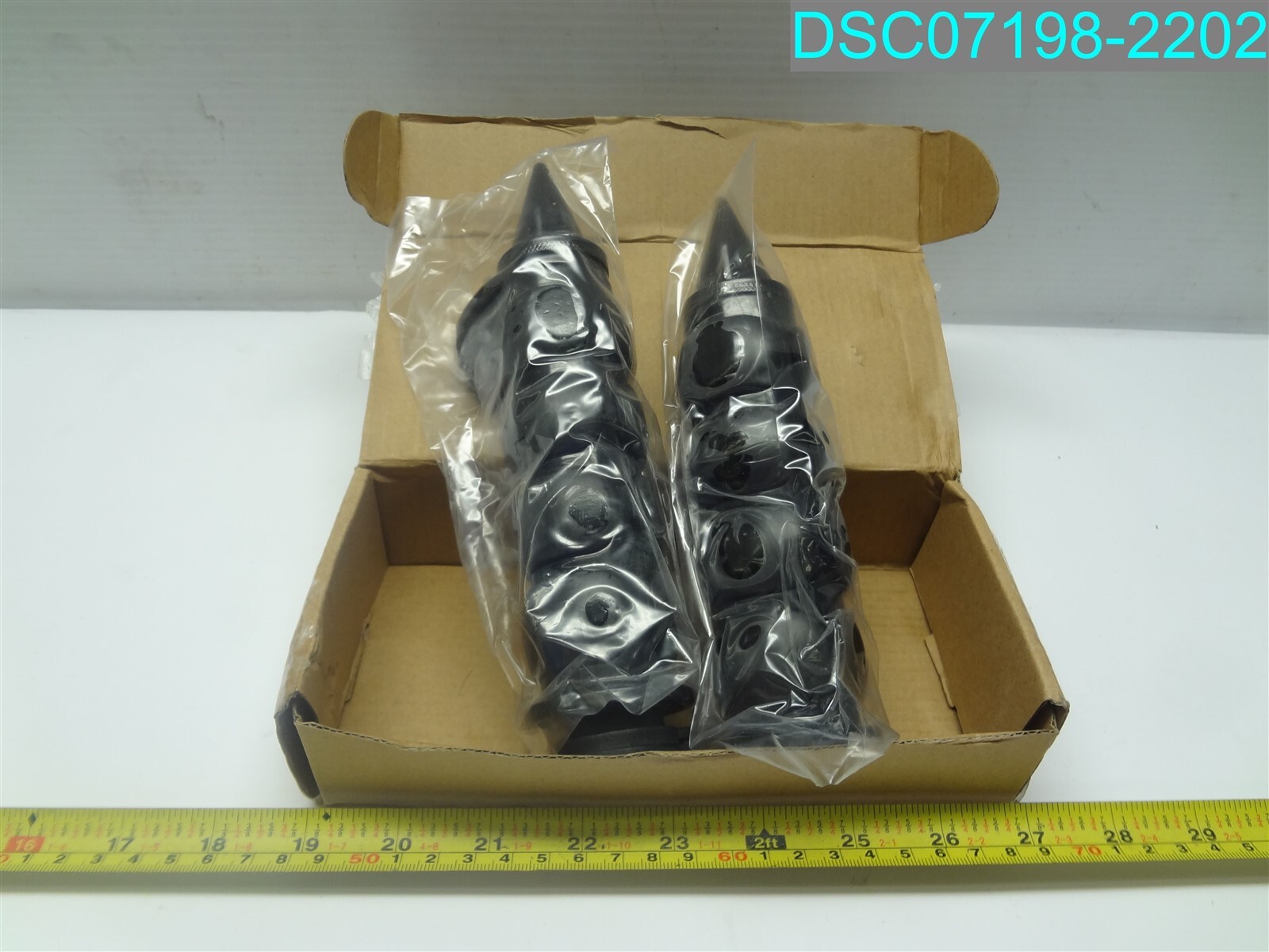 HTTMT TRHB114E-25- Motorcycle Black 25mm 1″ Spike Handlebar Grips Throttle Boss