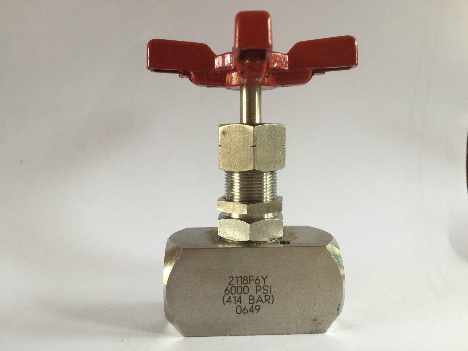 HOKE 2118F6Y 2100 Series Bar Stock Screwed Bonnet Needle Valve 316SS 6000 PSIG