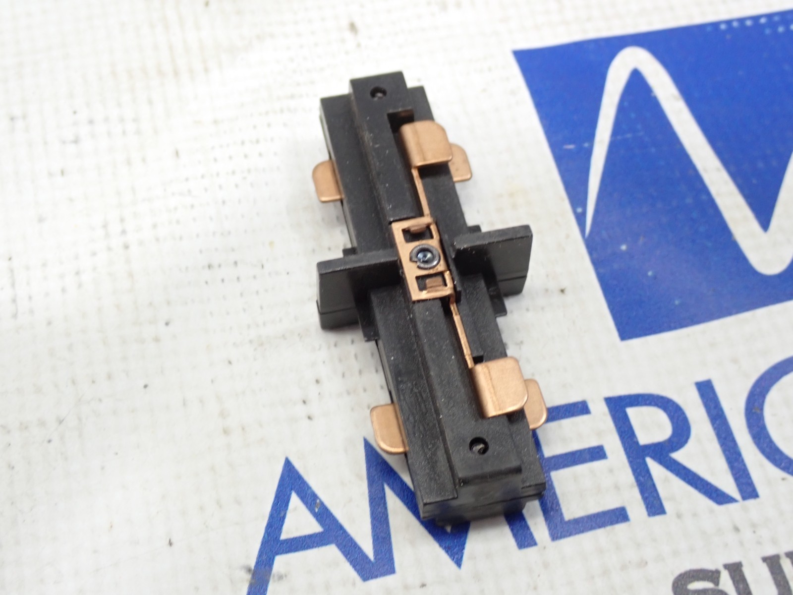 WAC Lighting HI-BAC BG0502 H Track System Connector