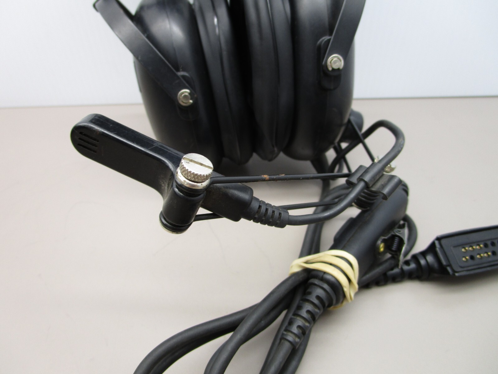 Motorola RMN4019A Medium Duty Radio Headset with PTT Over the Head