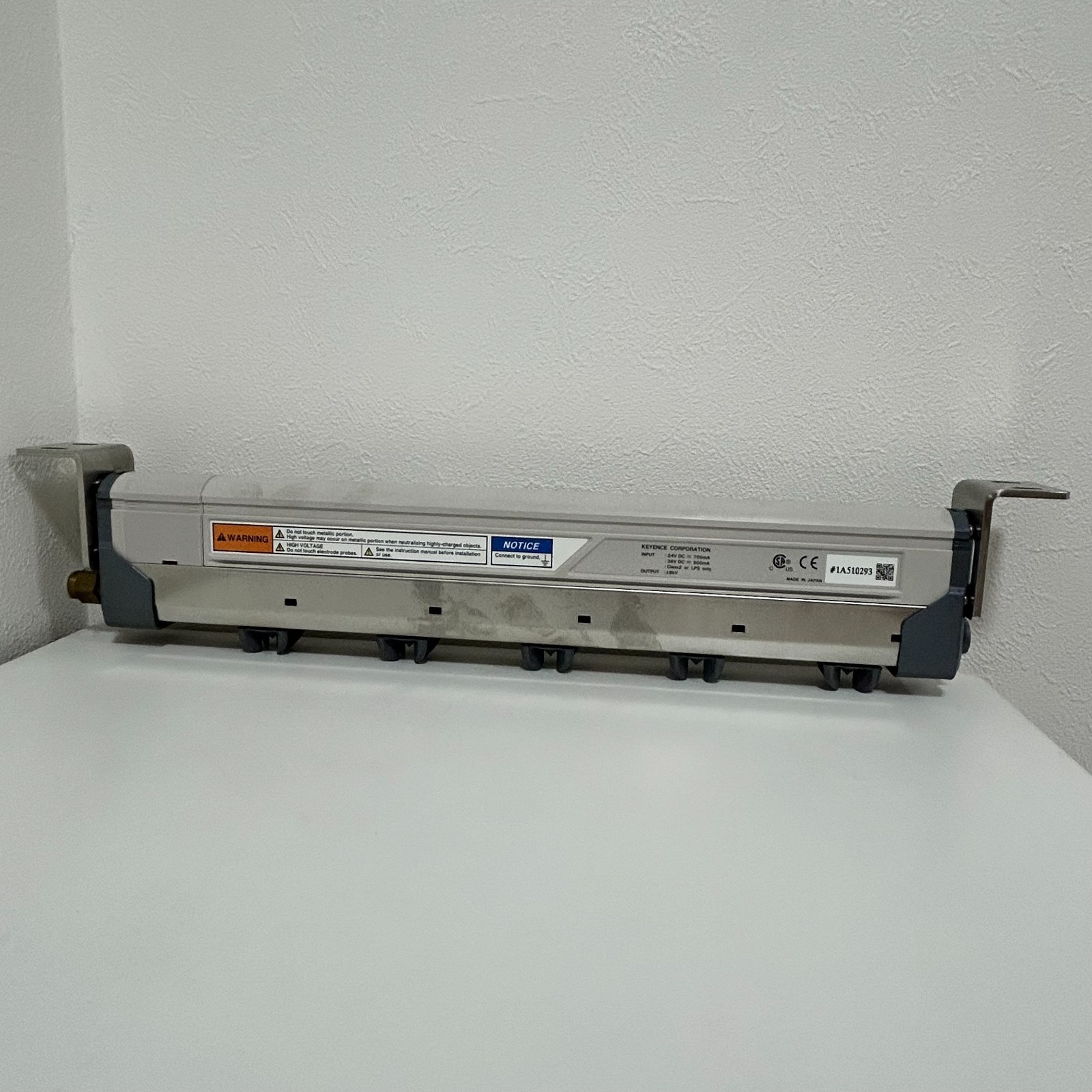 KEYENCE SJ-E036A Static Eliminator Ionizer Bar Used Japan