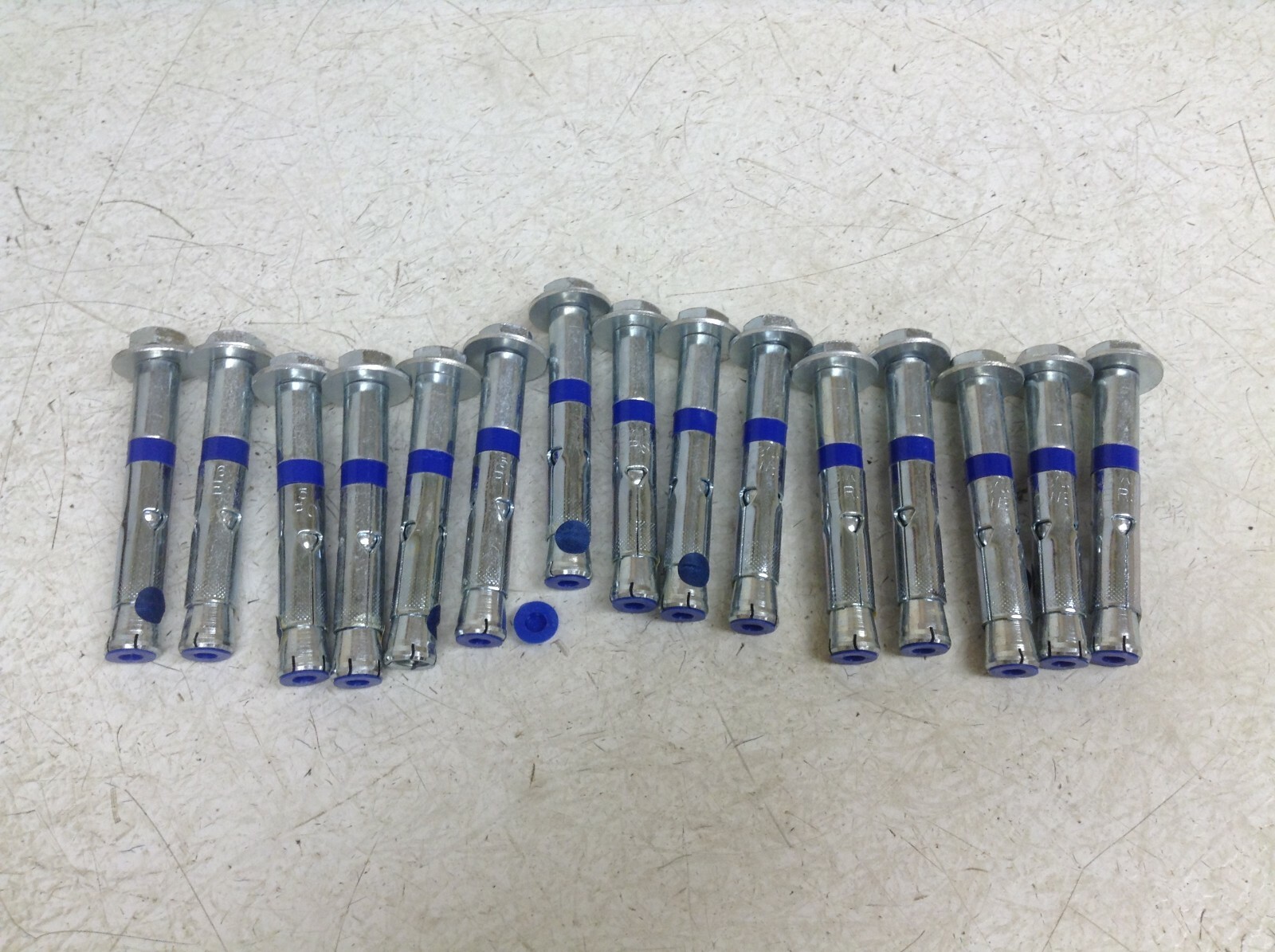 Powers 06942 Power-Bolts Sleeve Anchors 5/8″ X 4″ 16 x 100 mm Box of 15 New (TSC