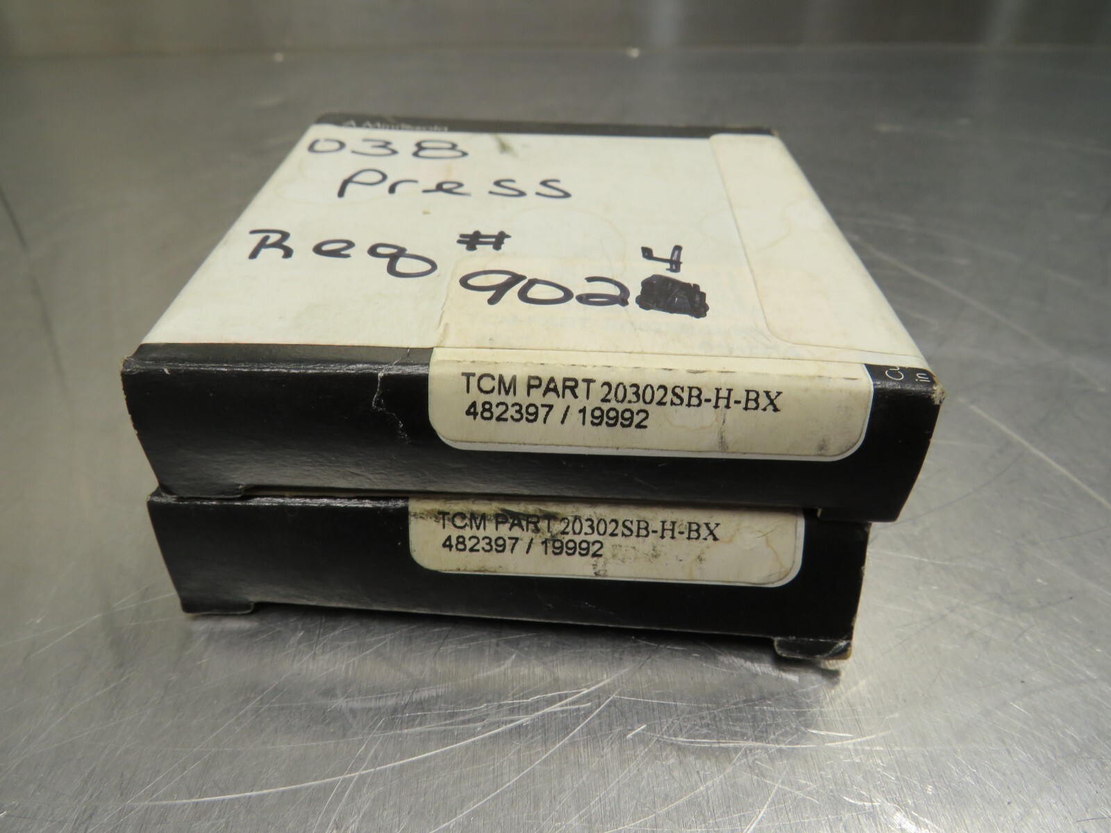 TCM 20302SB-H-BX Oil Seal Lot of 2!