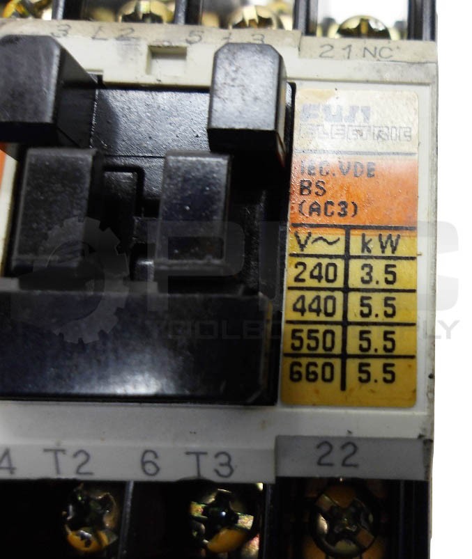 FUJI ELECTRIC SC-05 [13] CONTACTOR 13A 3PH W/ TR-0N/3 OVERLOAD RELAY