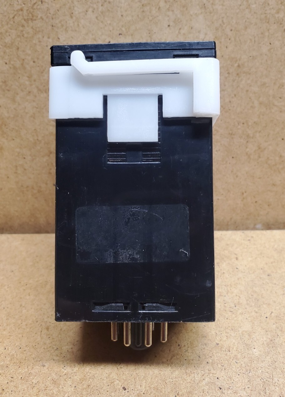 Extech Temperature Controller 48M1