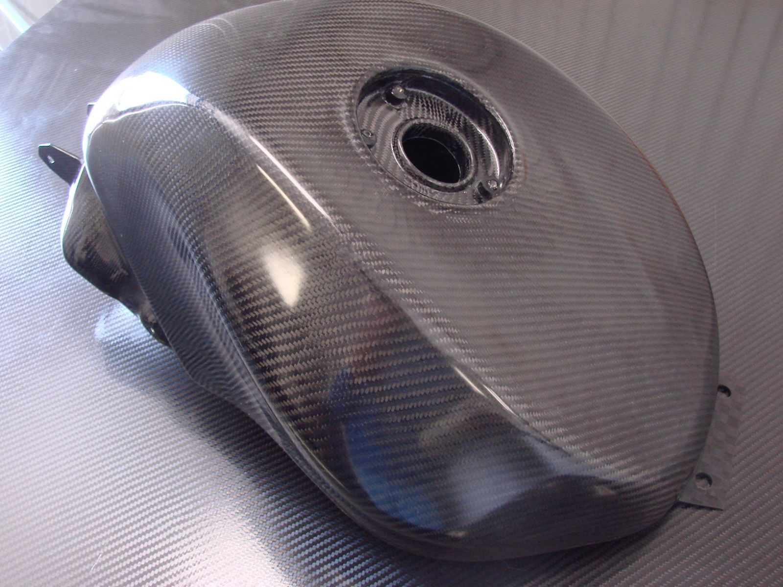 Gasoline Resistant Epoxy Resin 4 Fuel Tank Repair Restoration -Diesel E85 Blend