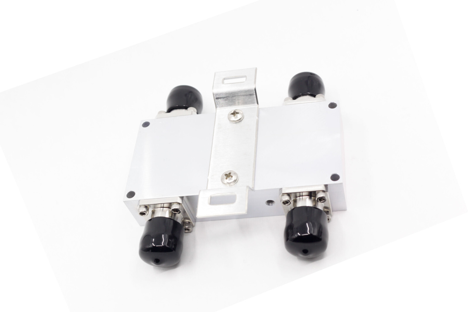 CCHC-101-XD 2×2 hybrid coupler 555-2700 MHz 4.3 female 4.3-10