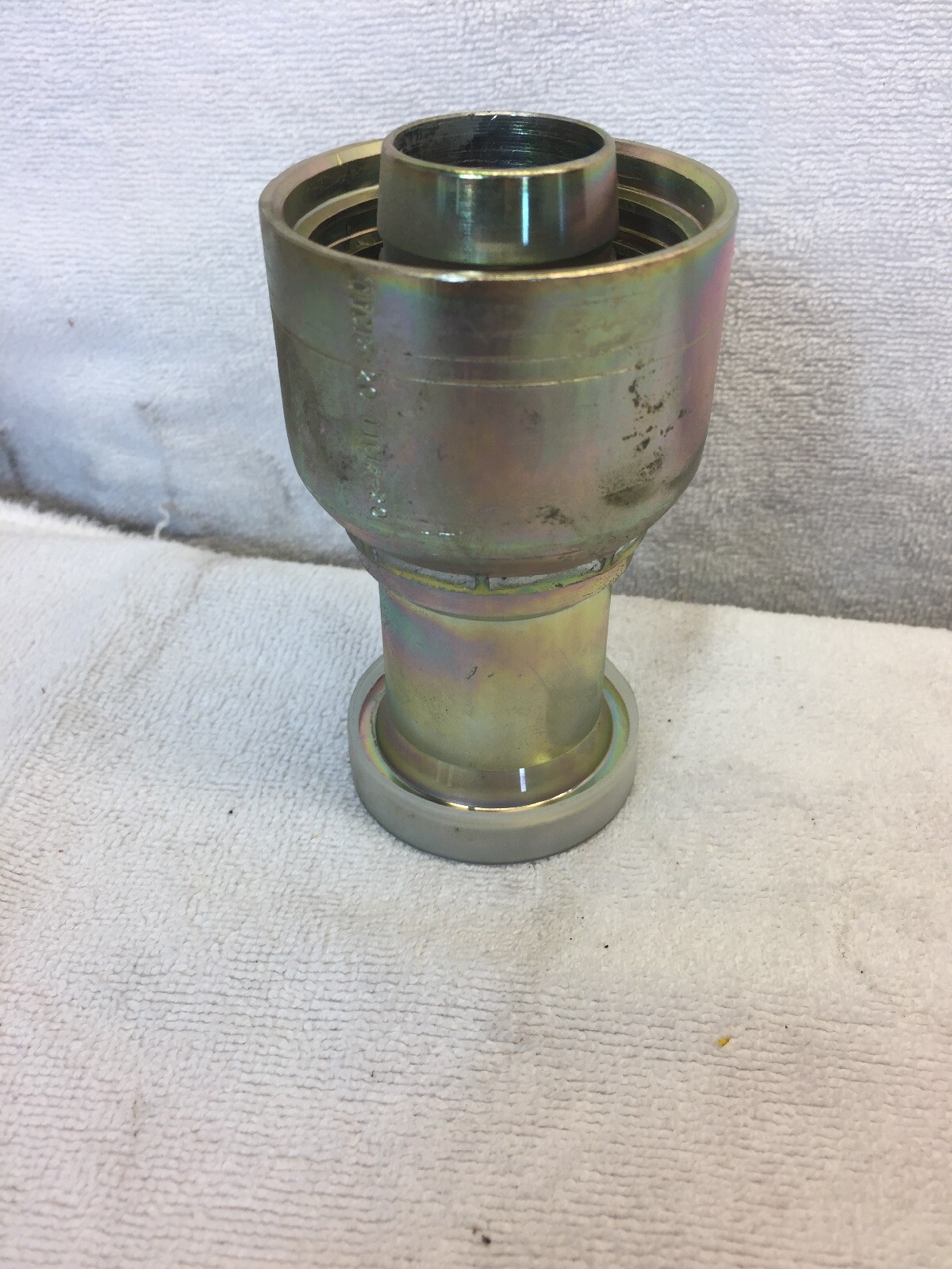 Aeroquip TTC12 Code 61 Split Flange 1B20FL20 FREE SHIPPING FREE RETURNS (1677)