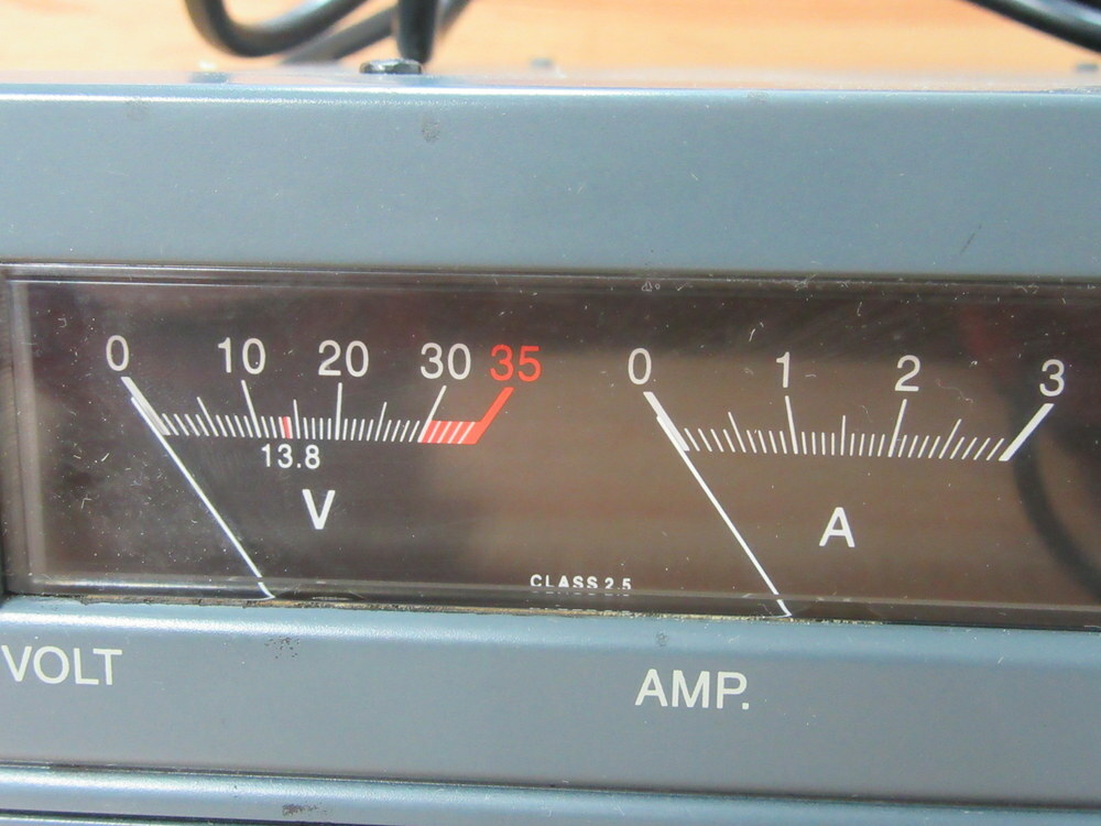 Extech 382203 DC Power Supply