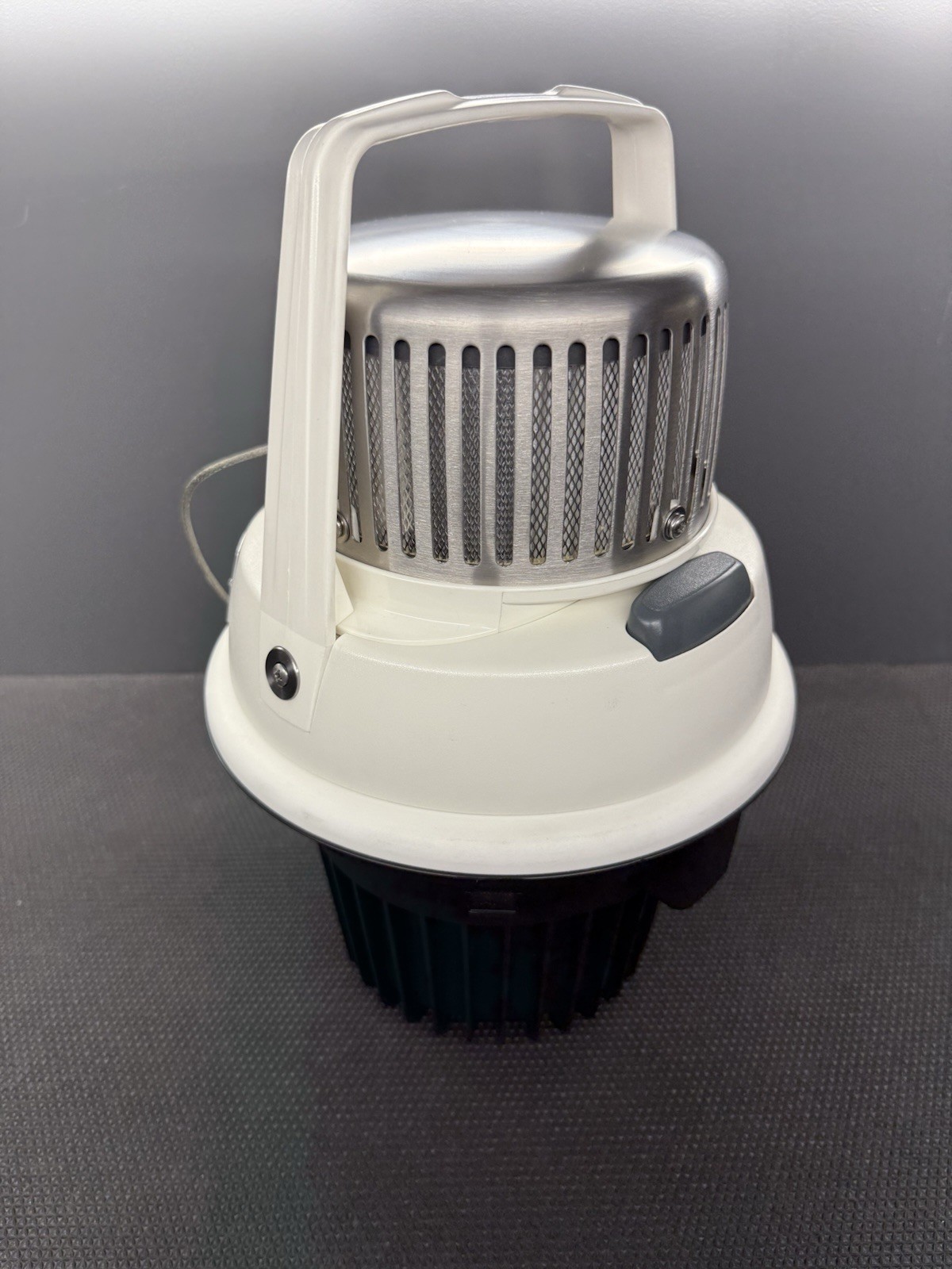 Nilfisk IVT 1000CR Vacuum with Safe-Pak,
