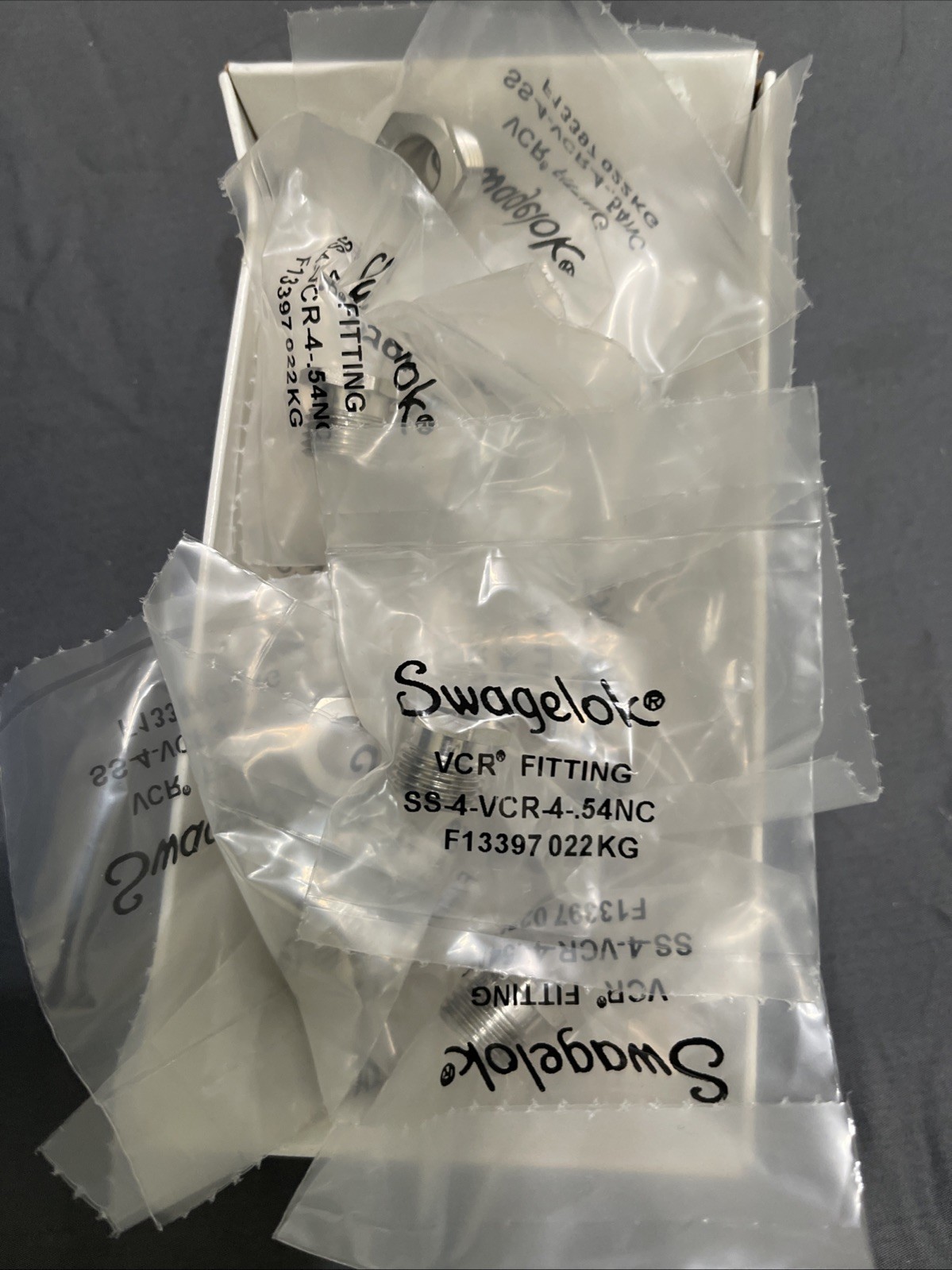 21-SWAGELOK SS-4-VCR-4-.54NC, SS4VCR4.54NC, Male Nut 1/4″