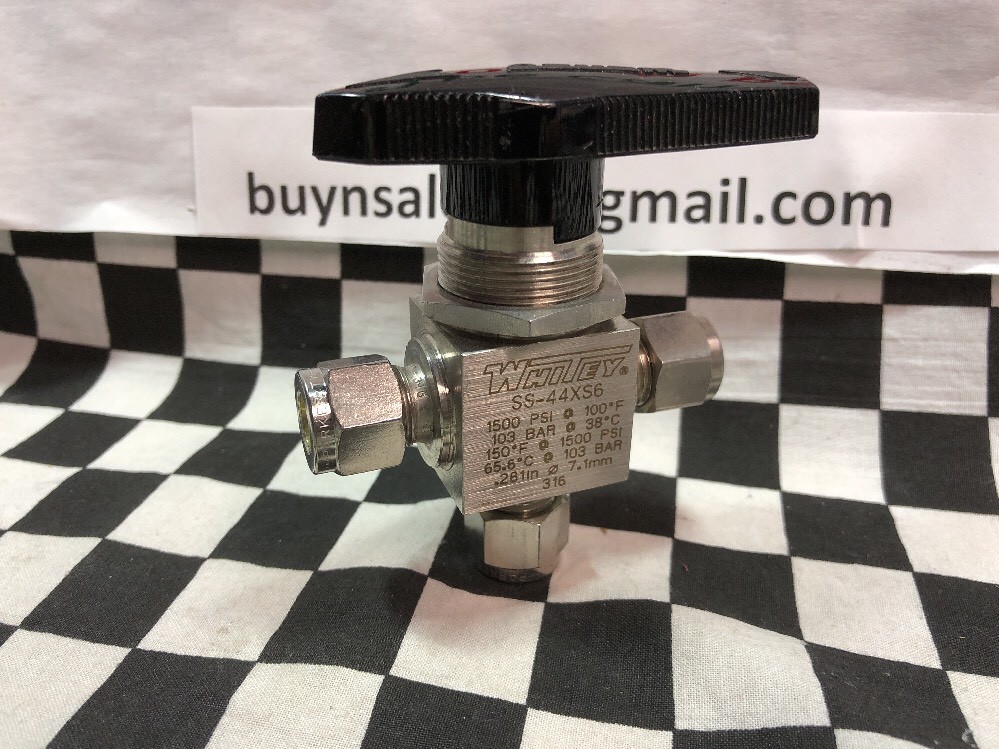 SWAGELOK/WHITEY SS-44XS6, 3-Way Ball Valve 3/8″, SS44XS6, LOT OF 5, SHIPSAMEDAY