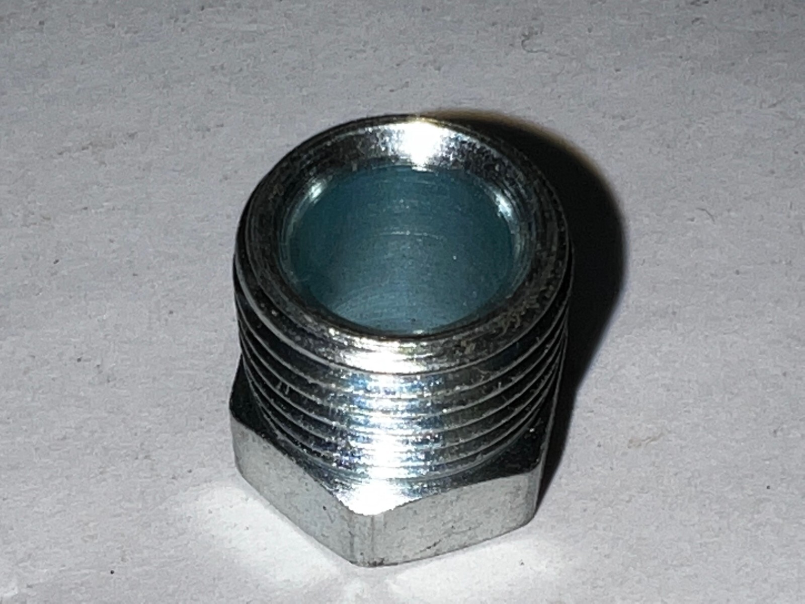 STEEL TUBE NUT 5/8″-18 THREAD 3/8″ THREAD LENGTH 3/8″ BORE LOT OF 21*