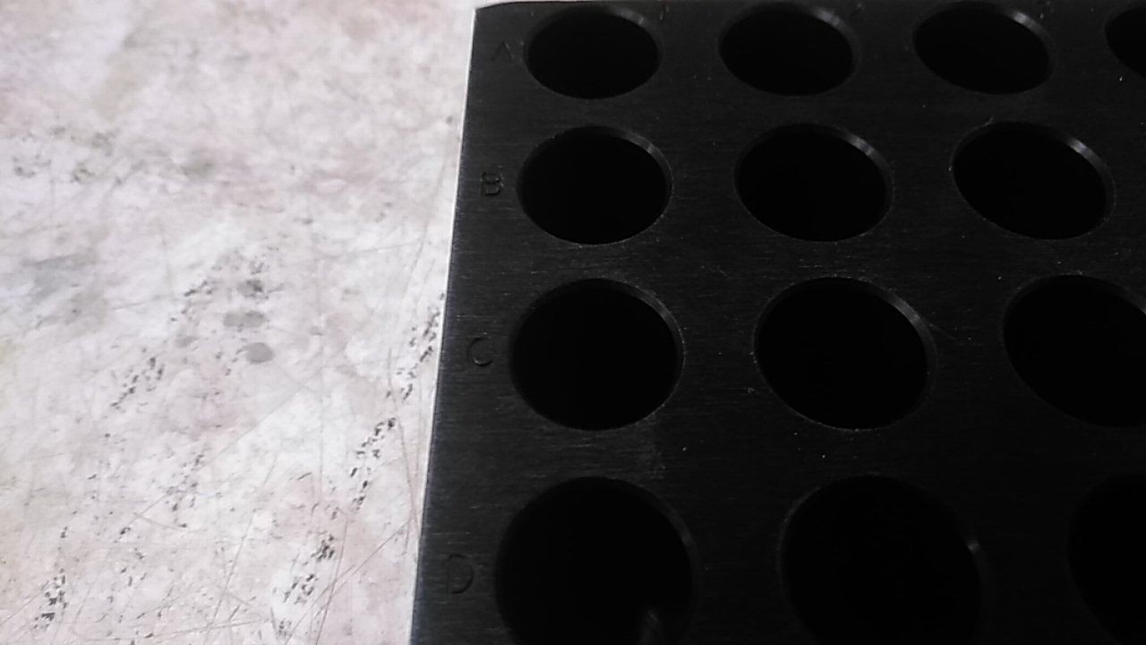 Glas-Col R34 563 15 or 16mm Vial 20 Hole Heater Block