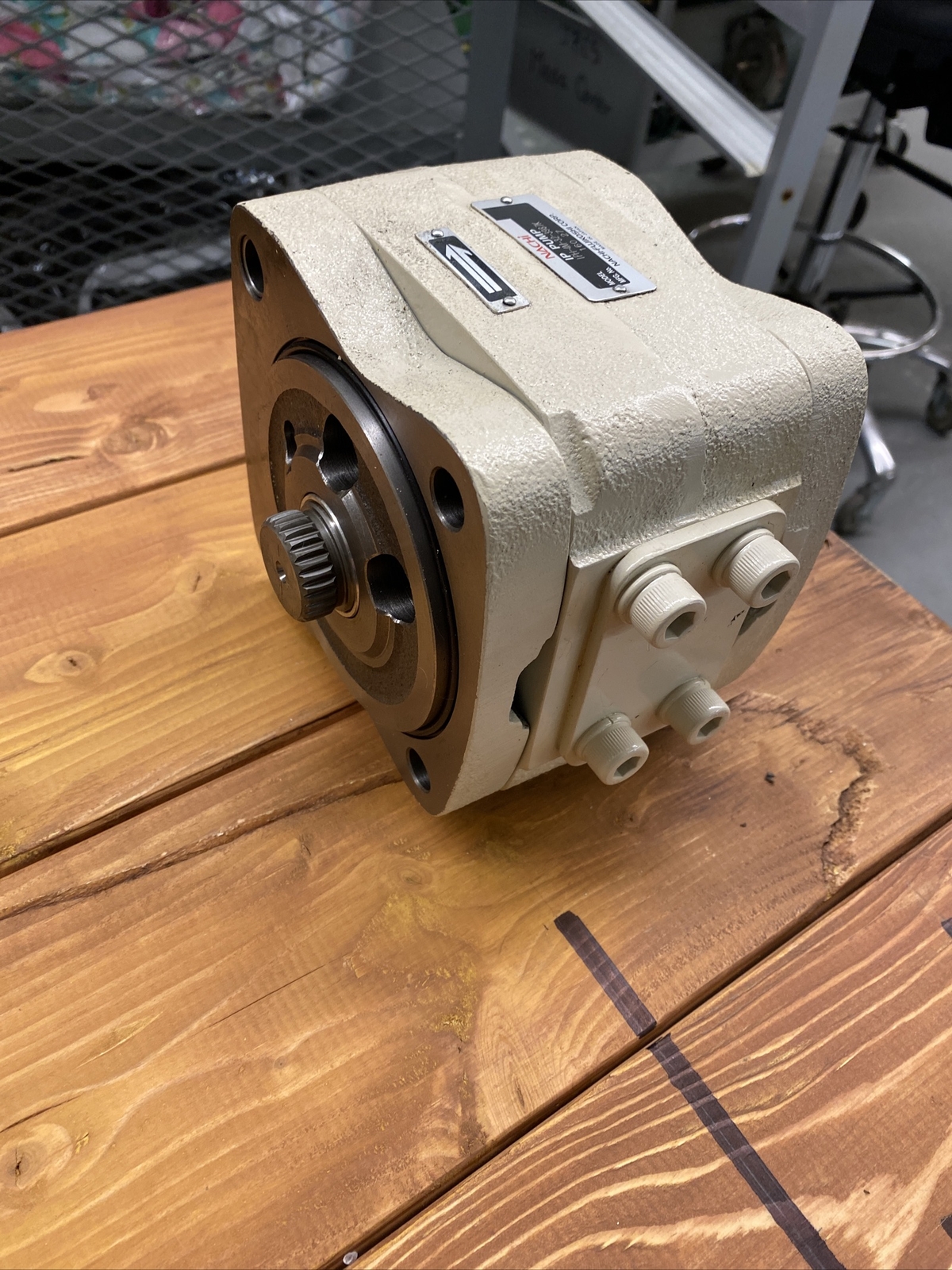 NACHI IPH-4M-32-3987K Mfg # 160 27 Made In Japan Hydraulic Pump Great Condition