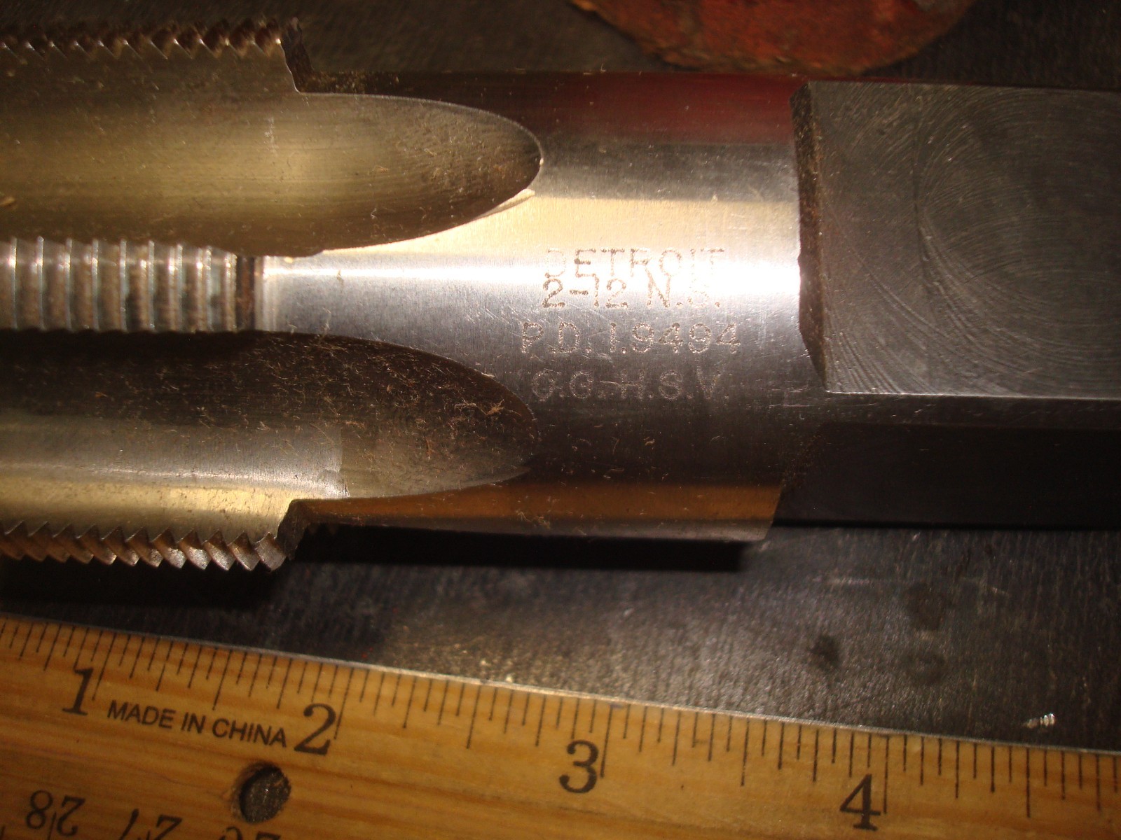 Nice! 2-12 NS Detroit Tap 1-1/4″ Shank HSV Free Shipping! USA