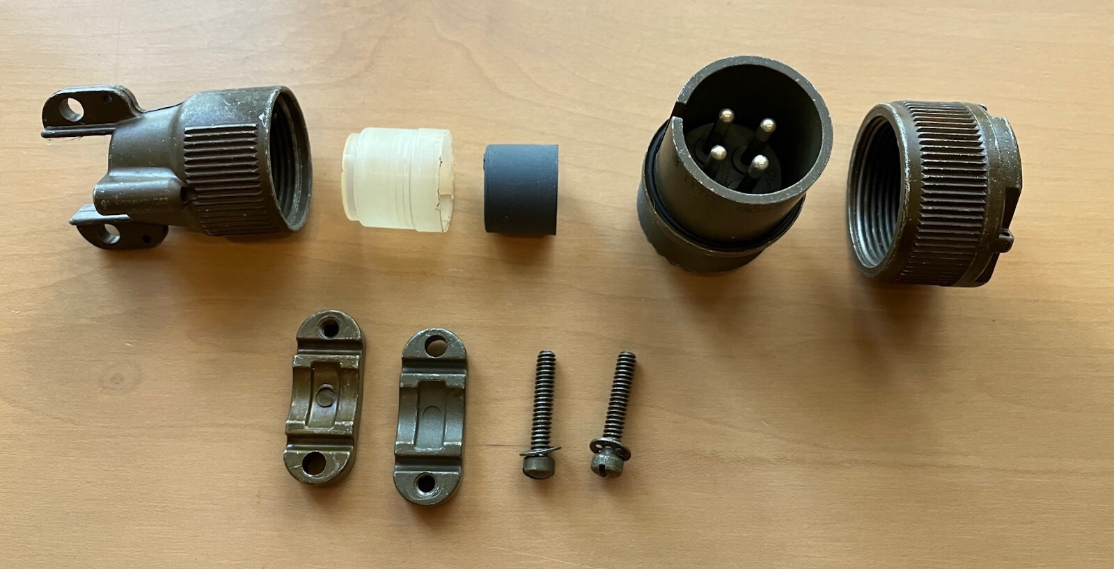 ITT CANNON MS3106F18-10P NEW